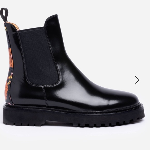 NEW in BOX JOHNNY WAS Black Tate Chelsea Ankle Boot - sz 9.5 / 40 - Picture 5 of 10